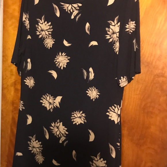 NWOT Simply styled XL sheath dress - Picture 2 of 6